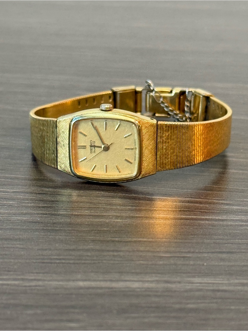 Seiko Quartz Women's Gold Tone Rectangle Analog Bracelet Watch Textured Dial